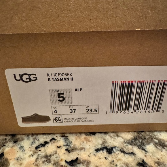 UGG Olive Green Slippers - Picture 5 of 5